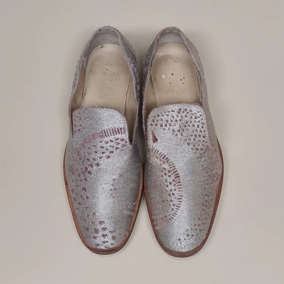 Free People Snake Eyes Metallic slip on casual loafer size 39 - Picture 4 of 10